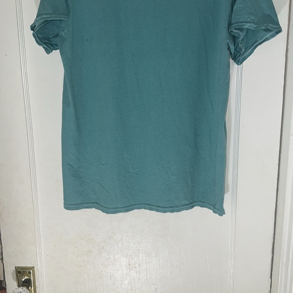 Aaliyah Graphic Tee - Picture 6 of 7